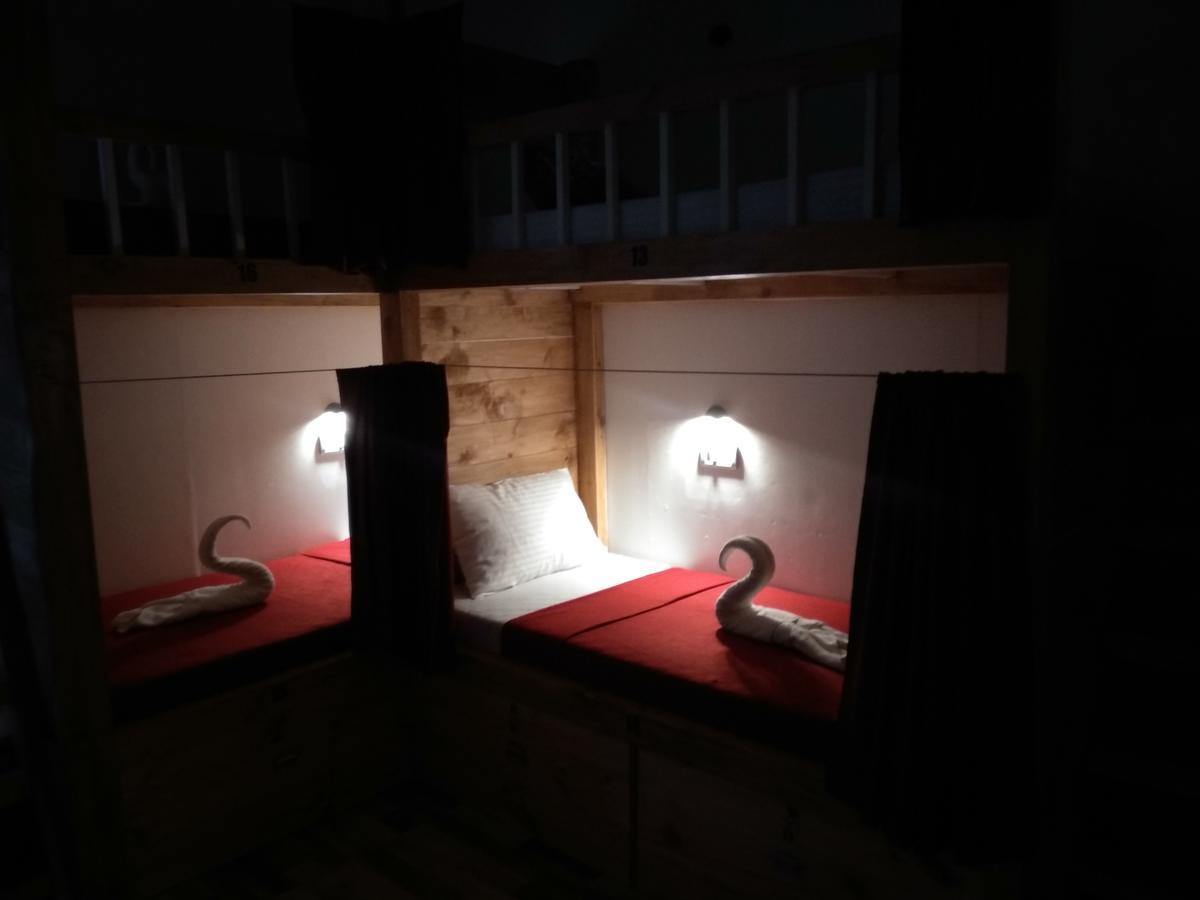 Curlies Zulu Land Hostel Anjuna Εξωτερικό φωτογραφία