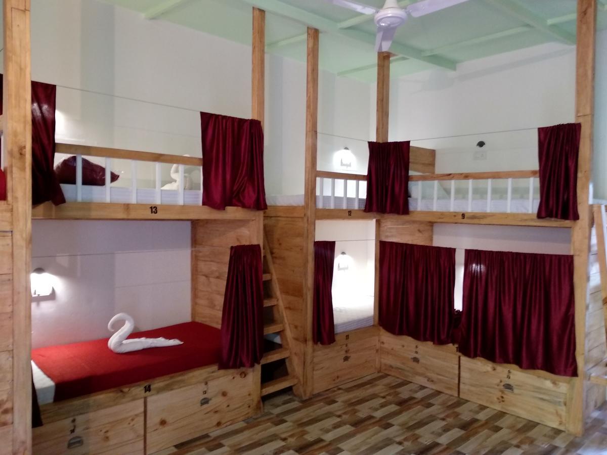 Curlies Zulu Land Hostel Anjuna Εξωτερικό φωτογραφία