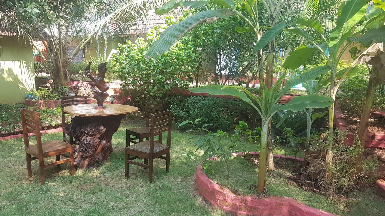 Curlies Zulu Land Hostel Anjuna Εξωτερικό φωτογραφία